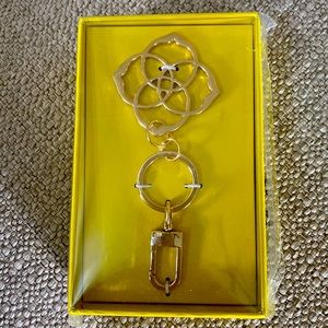 Kendra Scott key fob Dira medallion